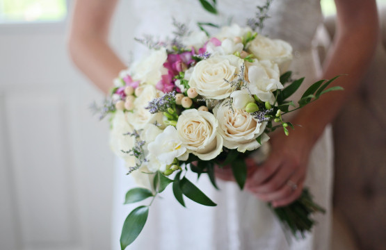 il bouquet della sposa. nei fiori per il matrimonio comincia da qui